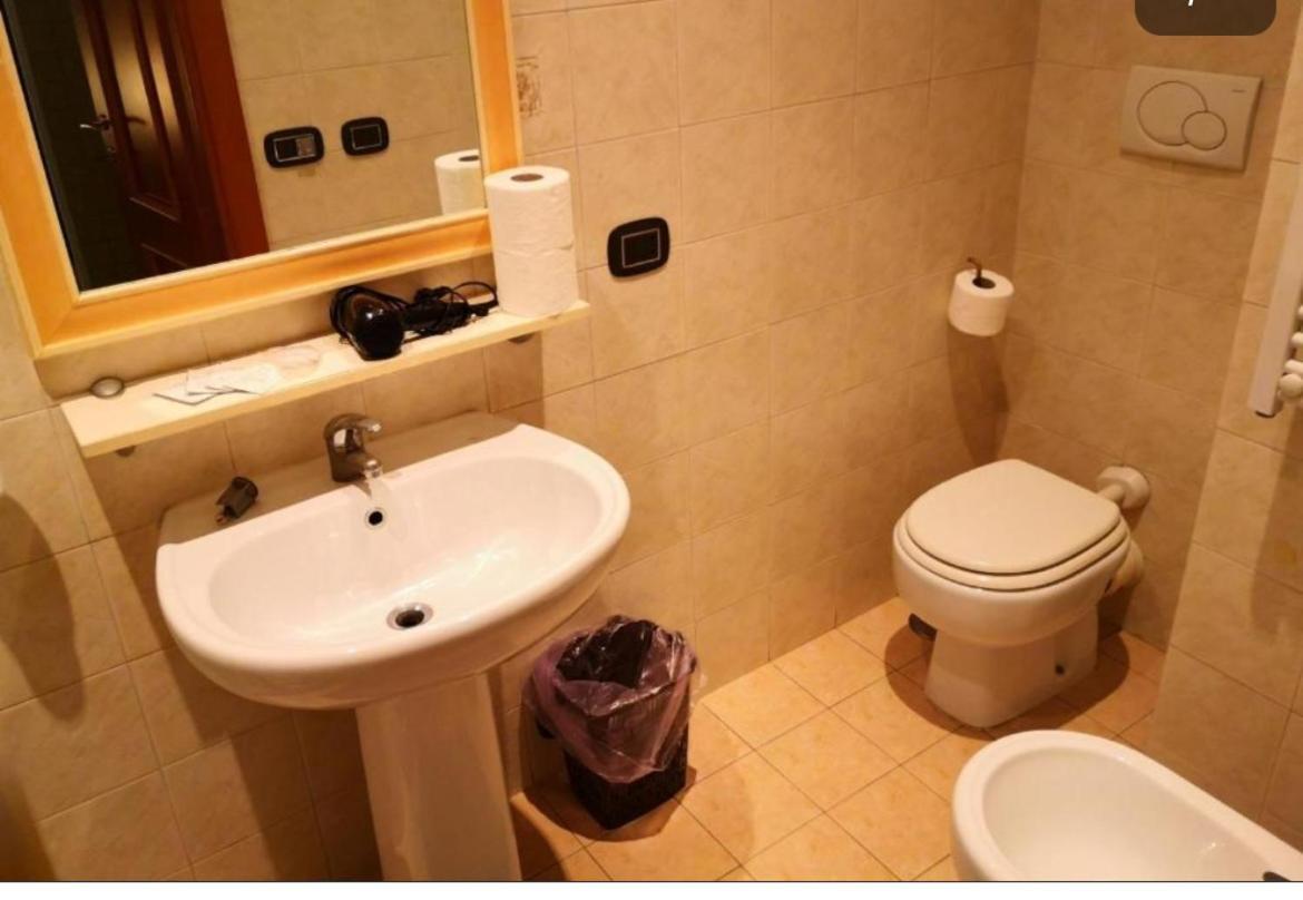 Interno 7 * Rom